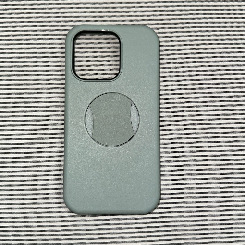 OtterBox iPhone 14 Pro Case